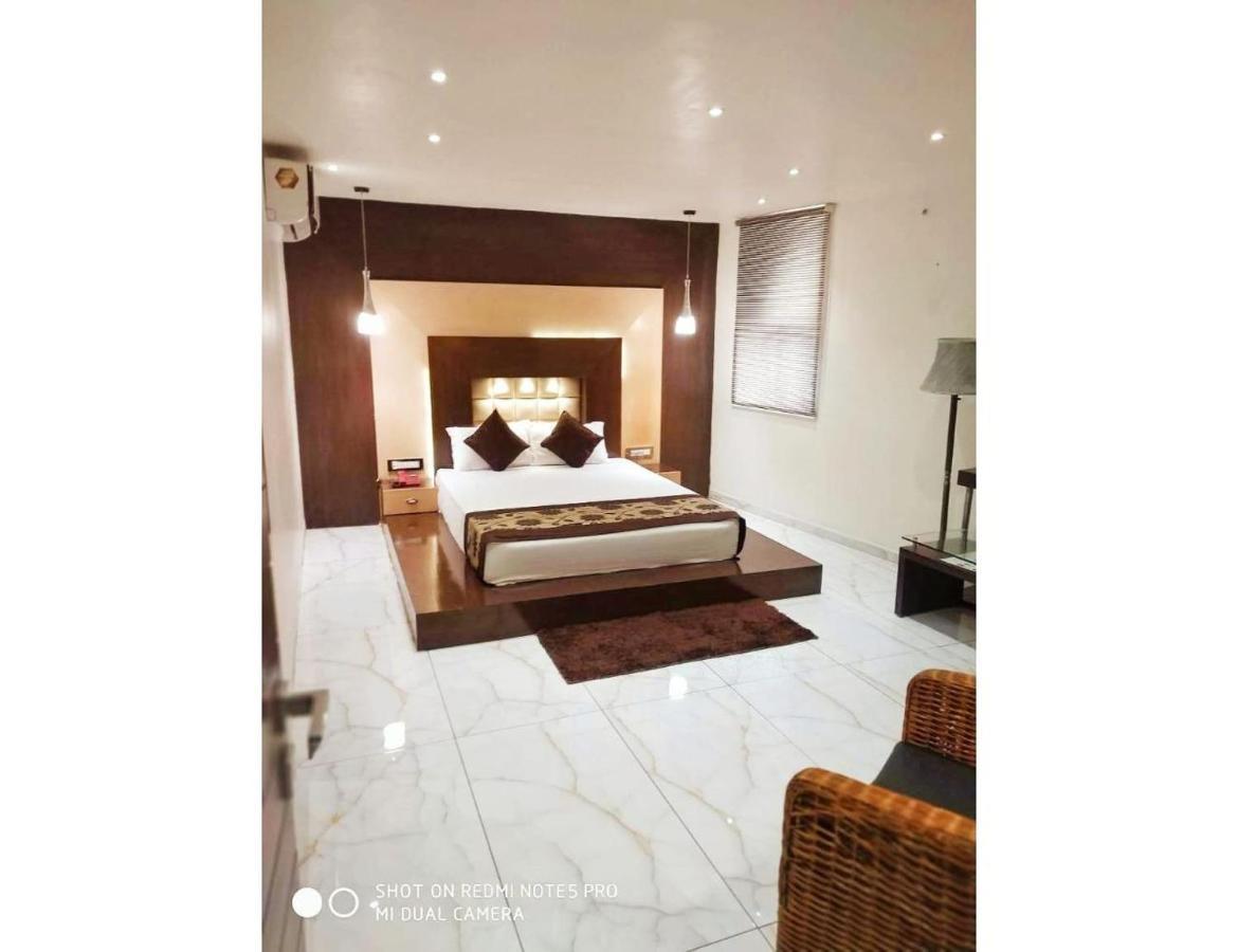 Hotel The Royal, Sehore Eksteriør bilde